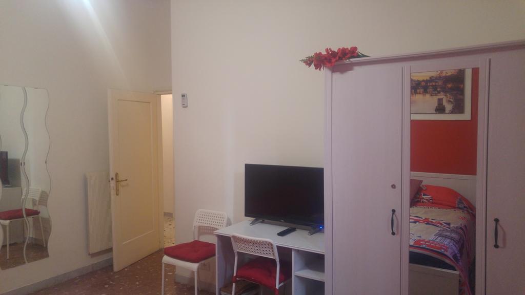 רומא Happy Apartment Holidays מראה חיצוני תמונה